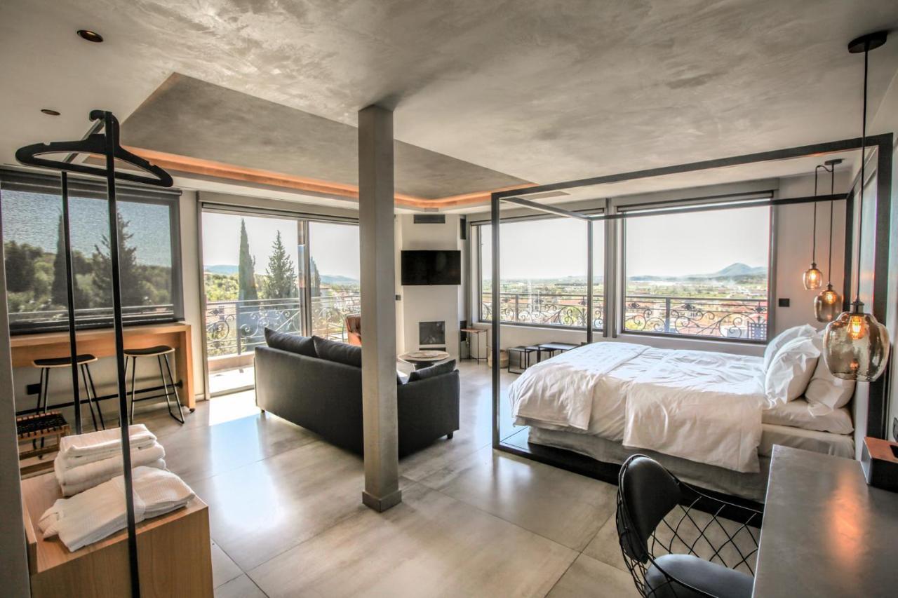 Meteora Heaven And Earth Premium Suites - Adults Friendly Kalambáka Kültér fotó