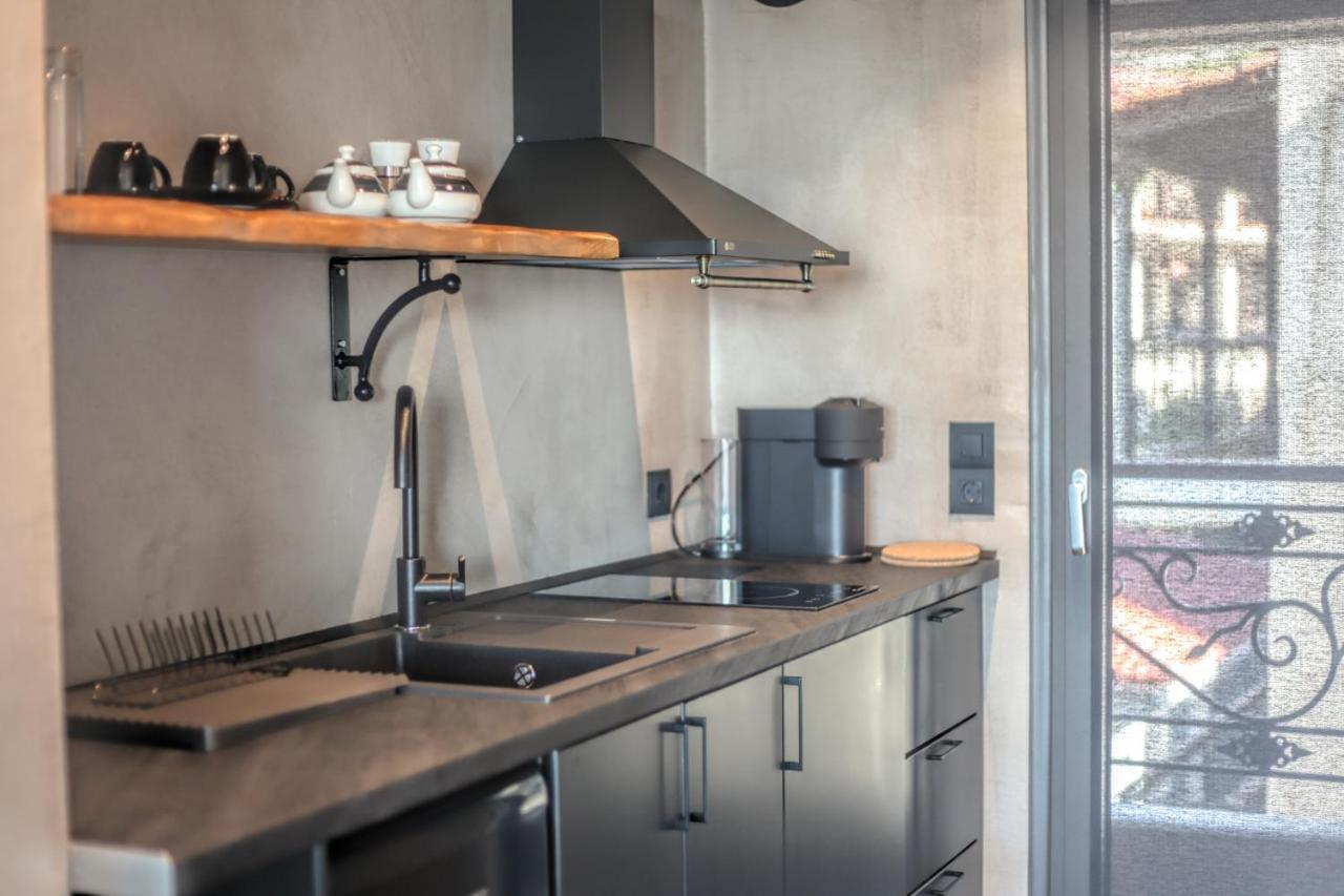 Meteora Heaven And Earth Premium Suites - Adults Friendly Kalambáka Kültér fotó
