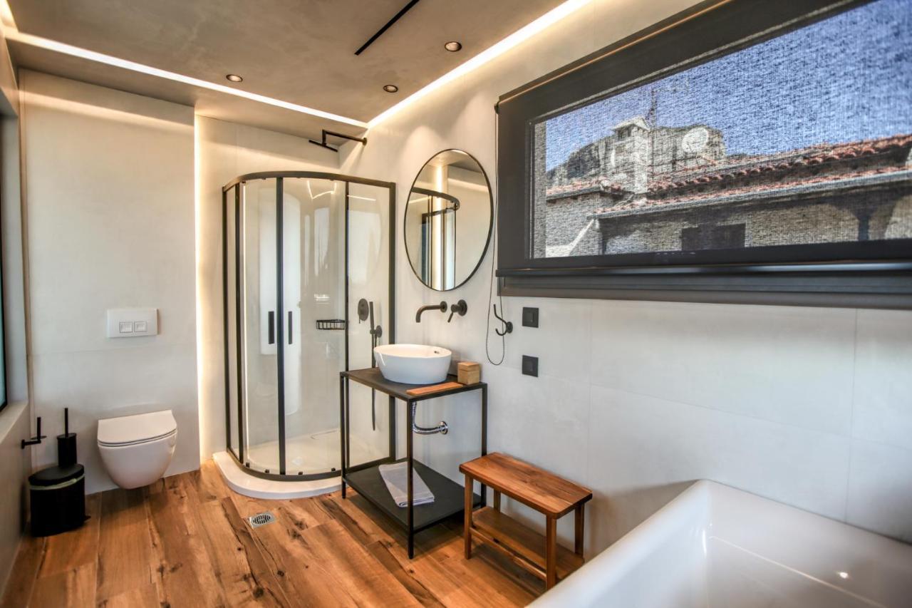 Meteora Heaven And Earth Premium Suites - Adults Friendly Kalambáka Kültér fotó