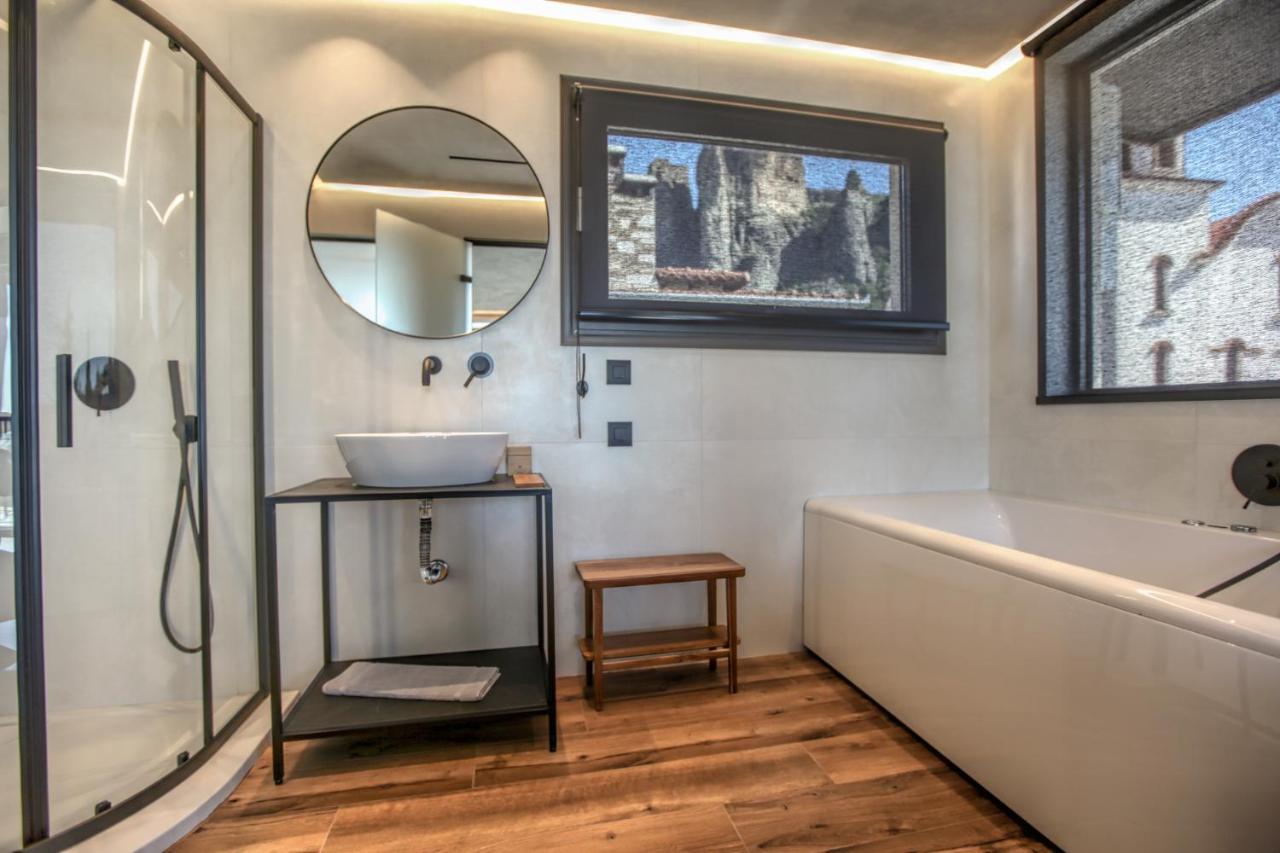 Meteora Heaven And Earth Premium Suites - Adults Friendly Kalambáka Kültér fotó